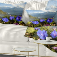 Designart lenyűgöző hegyi terep virágokkal - Táj nyomtatott dobó párna - 12x20